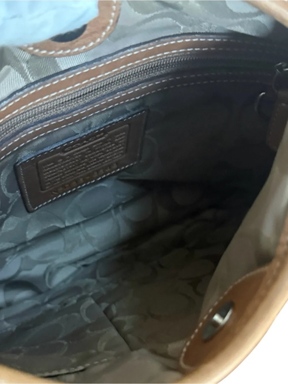 Coach Vintage Soho Legacy 9549 Cognac Leather Hippie Shoulder Crossbody Bag